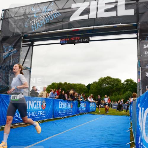 30.08.2026 - Elbe Triathlon Hamburg LAZAROV Photography http://msf.ph/oto/10082775 30.08.2026 11:31:48 Ziel 711, 881, 1308, 1348 meine-sportfotos.de