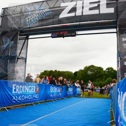 30.08.2026 - Elbe Triathlon Hamburg LAZAROV Photography http://msf.ph/oto/10082779 30.08.2026 11:31:48 Ziel 711, 881, 1308, 1348 meine-sportfotos.de