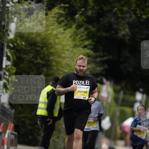 30.08.2026 - Blankeneser Heldenlauf Patografie http://msf.ph/oto/10082808 30.08.2026 10:03:17 Ziel  meine-sportfotos.de