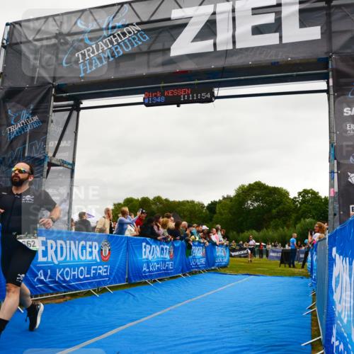 30.08.2026 - Elbe Triathlon Hamburg LAZAROV Photography http://msf.ph/oto/10082823 30.08.2026 11:32:03 Ziel 662, 1016, 1062 meine-sportfotos.de