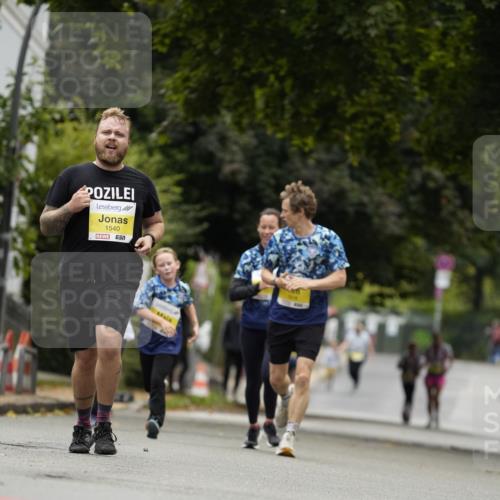 30.08.2026 - Blankeneser Heldenlauf Patografie http://msf.ph/oto/10082827 30.08.2026 10:03:24 Ziel 1540 meine-sportfotos.de
