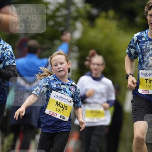 30.08.2026 - Blankeneser Heldenlauf Patografie http://msf.ph/oto/10082833 30.08.2026 10:03:28 Ziel 1015, 1017, 1540 meine-sportfotos.de