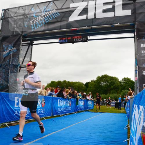 30.08.2026 - Elbe Triathlon Hamburg LAZAROV Photography http://msf.ph/oto/10082834 30.08.2026 11:32:10 Ziel 716, 729, 1026, 1062, 1170 meine-sportfotos.de