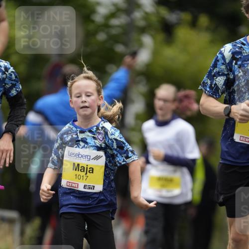 30.08.2026 - Blankeneser Heldenlauf Patografie http://msf.ph/oto/10082836 30.08.2026 10:03:28 Ziel 1015, 1017, 1540 meine-sportfotos.de