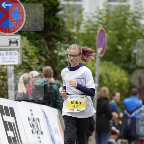 30.08.2026 - Blankeneser Heldenlauf Patografie http://msf.ph/oto/10082847 30.08.2026 10:03:35 Ziel 1015, 1017, 1540, 1617 meine-sportfotos.de