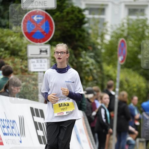 30.08.2026 - Blankeneser Heldenlauf Patografie http://msf.ph/oto/10082851 30.08.2026 10:03:36 Ziel 1015, 1017, 1540, 1617 meine-sportfotos.de