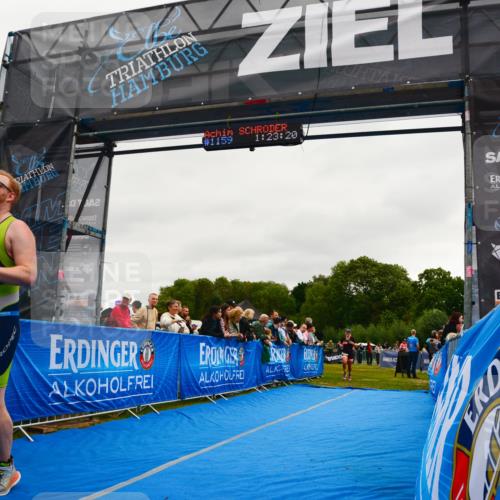 30.08.2026 - Elbe Triathlon Hamburg LAZAROV Photography http://msf.ph/oto/10083005 30.08.2026 11:33:21 Ziel 937, 1136, 1159, 1254 meine-sportfotos.de