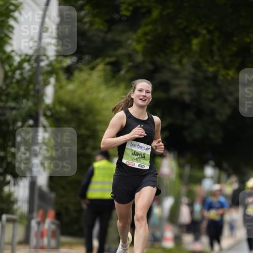 30.08.2026 - Blankeneser Heldenlauf Patografie http://msf.ph/oto/10083011 30.08.2026 10:06:03 Ziel 5408 meine-sportfotos.de