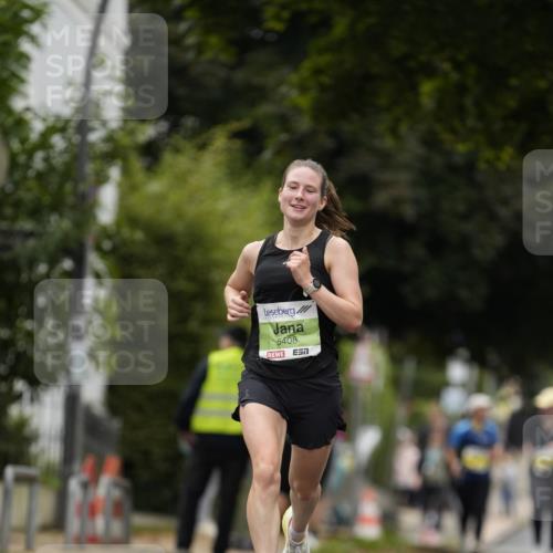 30.08.2026 - Blankeneser Heldenlauf Patografie http://msf.ph/oto/10083013 30.08.2026 10:06:03 Ziel 5408 meine-sportfotos.de