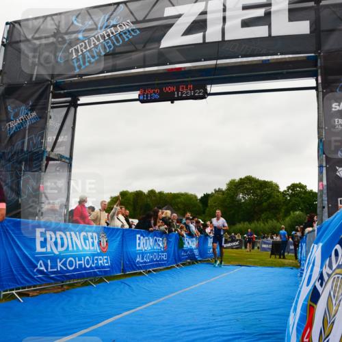 30.08.2026 - Elbe Triathlon Hamburg LAZAROV Photography http://msf.ph/oto/10083018 30.08.2026 11:33:26 Ziel 937, 1254 meine-sportfotos.de