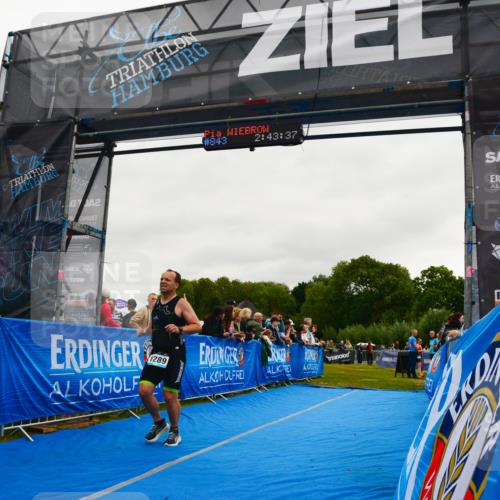 30.08.2026 - Elbe Triathlon Hamburg LAZAROV Photography http://msf.ph/oto/10083058 30.08.2026 11:33:41 Ziel 1289 meine-sportfotos.de