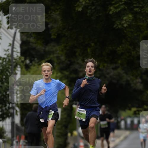 30.08.2026 - Blankeneser Heldenlauf Patografie http://msf.ph/oto/10083124 30.08.2026 10:09:32 Ziel 5005, 5606, 5709 meine-sportfotos.de