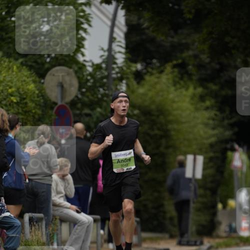 30.08.2026 - Blankeneser Heldenlauf Patografie http://msf.ph/oto/10083133 30.08.2026 10:09:40 Ziel 5043, 5606, 5709 meine-sportfotos.de