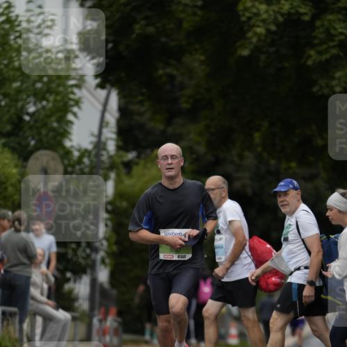 30.08.2026 - Blankeneser Heldenlauf Patografie http://msf.ph/oto/10083154 30.08.2026 10:10:09 Ziel 5067 meine-sportfotos.de