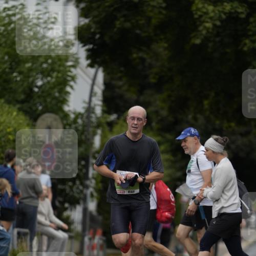 30.08.2026 - Blankeneser Heldenlauf Patografie http://msf.ph/oto/10083157 30.08.2026 10:10:09 Ziel 5067 meine-sportfotos.de