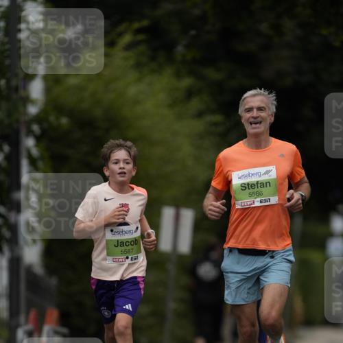 30.08.2026 - Blankeneser Heldenlauf Patografie http://msf.ph/oto/10083163 30.08.2026 10:10:18 Ziel 5067, 5586, 5587 meine-sportfotos.de