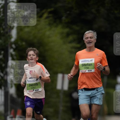 30.08.2026 - Blankeneser Heldenlauf Patografie http://msf.ph/oto/10083166 30.08.2026 10:10:18 Ziel 5067, 5586, 5587 meine-sportfotos.de