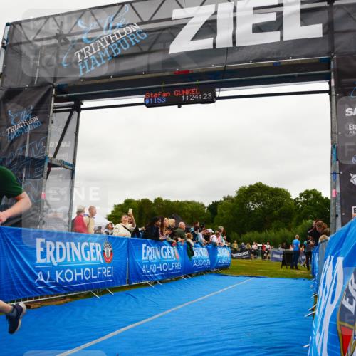 30.08.2026 - Elbe Triathlon Hamburg LAZAROV Photography http://msf.ph/oto/10083201 30.08.2026 11:34:41 Ziel 1034, 1090, 1141 meine-sportfotos.de