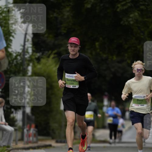 30.08.2026 - Blankeneser Heldenlauf Patografie http://msf.ph/oto/10083237 30.08.2026 10:11:34 Ziel 5289, 5487, 5492, 5835 meine-sportfotos.de