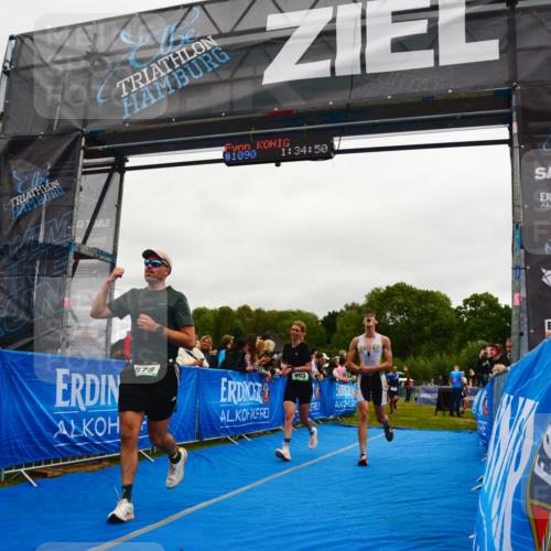 30.08.2026 - Elbe Triathlon Hamburg LAZAROV Photography http://msf.ph/oto/10083242 30.08.2026 11:35:01 Ziel 578, 903, 1213, 1230, 1441 meine-sportfotos.de