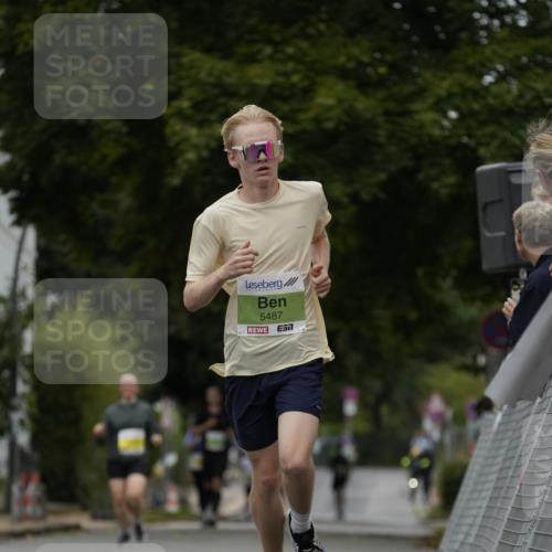 30.08.2026 - Blankeneser Heldenlauf Patografie http://msf.ph/oto/10083248 30.08.2026 10:11:38 Ziel 5289, 5487, 5835 meine-sportfotos.de