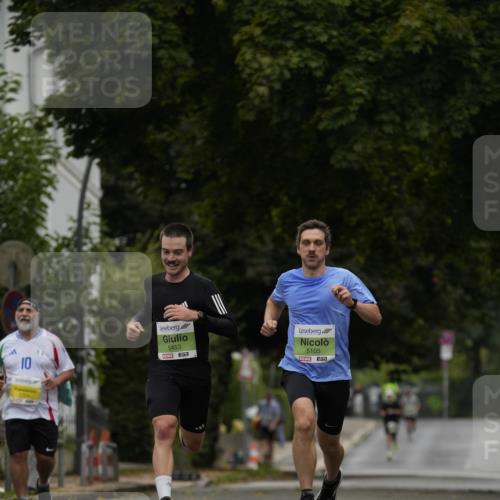 30.08.2026 - Blankeneser Heldenlauf Patografie http://msf.ph/oto/10083302 30.08.2026 10:12:24 Ziel 5105, 5365, 5453, 5560 meine-sportfotos.de