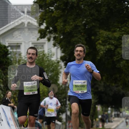 30.08.2026 - Blankeneser Heldenlauf Patografie http://msf.ph/oto/10083309 30.08.2026 10:12:26 Ziel 5105, 5453, 5560 meine-sportfotos.de