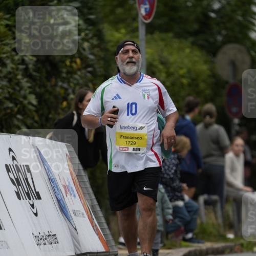 30.08.2026 - Blankeneser Heldenlauf Patografie http://msf.ph/oto/10083311 30.08.2026 10:12:30 Ziel 5105, 5453 meine-sportfotos.de