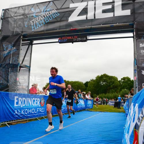 30.08.2026 - Elbe Triathlon Hamburg LAZAROV Photography http://msf.ph/oto/10083336 30.08.2026 11:35:34 Ziel 961, 1177, 1237 meine-sportfotos.de