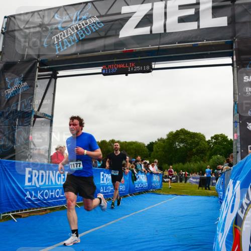30.08.2026 - Elbe Triathlon Hamburg LAZAROV Photography http://msf.ph/oto/10083338 30.08.2026 11:35:34 Ziel 961, 1177, 1237 meine-sportfotos.de