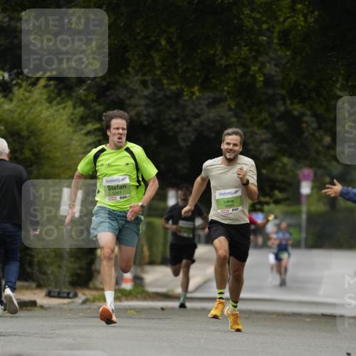 30.08.2026 - Blankeneser Heldenlauf Patografie http://msf.ph/oto/10083342 30.08.2026 10:13:07 Ziel 5448, 5561, 5844 meine-sportfotos.de