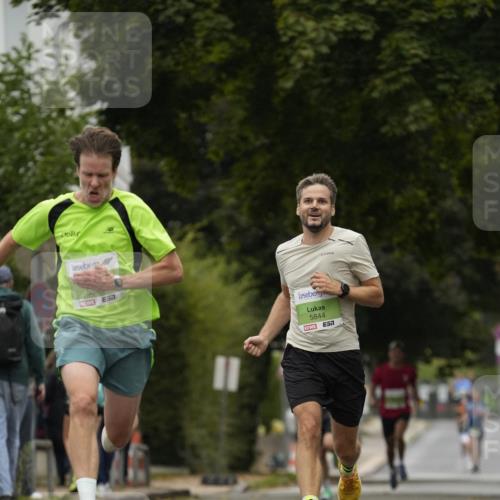 30.08.2026 - Blankeneser Heldenlauf Patografie http://msf.ph/oto/10083349 30.08.2026 10:13:09 Ziel 5561, 5844 meine-sportfotos.de