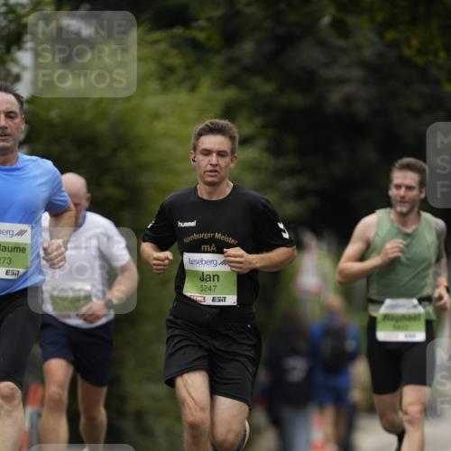 30.08.2026 - Blankeneser Heldenlauf Patografie http://msf.ph/oto/10083386 30.08.2026 10:13:50 Ziel 5247, 5273 meine-sportfotos.de