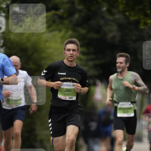 30.08.2026 - Blankeneser Heldenlauf Patografie http://msf.ph/oto/10083388 30.08.2026 10:13:50 Ziel 5247, 5273 meine-sportfotos.de