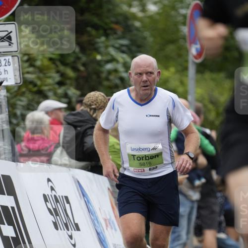 30.08.2026 - Blankeneser Heldenlauf Patografie http://msf.ph/oto/10083396 30.08.2026 10:13:56 Ziel 5247, 5273, 5275, 5816 meine-sportfotos.de