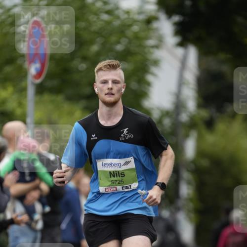 30.08.2026 - Blankeneser Heldenlauf Patografie http://msf.ph/oto/10083435 30.08.2026 10:14:30 Ziel 5596, 5725 meine-sportfotos.de