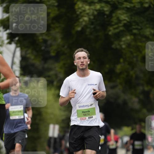 30.08.2026 - Blankeneser Heldenlauf Patografie http://msf.ph/oto/10083443 30.08.2026 10:14:52 Ziel 5407, 5481, 5775, 5874 meine-sportfotos.de