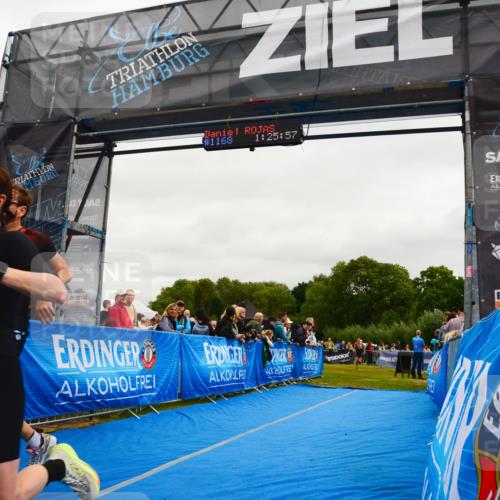 30.08.2026 - Elbe Triathlon Hamburg LAZAROV Photography http://msf.ph/oto/10083497 30.08.2026 11:36:13 Ziel 929, 1305, 1447 meine-sportfotos.de