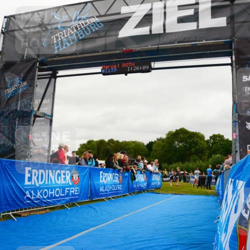 30.08.2026 - Elbe Triathlon Hamburg LAZAROV Photography http://msf.ph/oto/10083525 30.08.2026 11:36:26 Ziel 977, 1446 meine-sportfotos.de