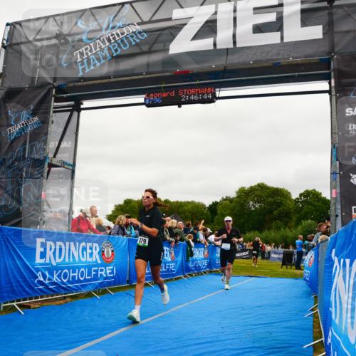 30.08.2026 - Elbe Triathlon Hamburg LAZAROV Photography http://msf.ph/oto/10083604 30.08.2026 11:37:02 Ziel 879, 1050, 1132, 1307 meine-sportfotos.de