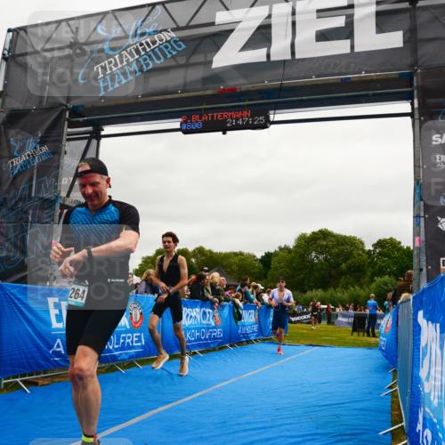 30.08.2026 - Elbe Triathlon Hamburg LAZAROV Photography http://msf.ph/oto/10083703 30.08.2026 11:37:43 Ziel 757, 1264, 1385, 1440 meine-sportfotos.de