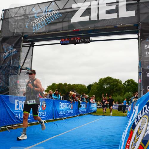 30.08.2026 - Elbe Triathlon Hamburg LAZAROV Photography http://msf.ph/oto/10083734 30.08.2026 11:37:52 Ziel 696, 726, 757, 759, 1374 meine-sportfotos.de