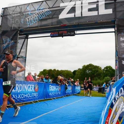 30.08.2026 - Elbe Triathlon Hamburg LAZAROV Photography http://msf.ph/oto/10083737 30.08.2026 11:37:52 Ziel 696, 726, 757, 759, 1374 meine-sportfotos.de