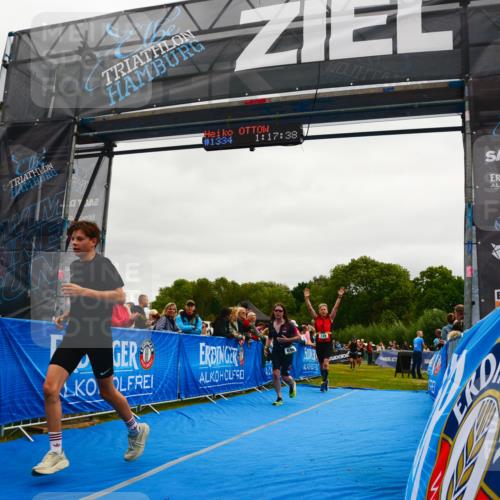 30.08.2026 - Elbe Triathlon Hamburg LAZAROV Photography http://msf.ph/oto/10083750 30.08.2026 11:37:54 Ziel 696, 726, 757, 759, 1298, 1374 meine-sportfotos.de