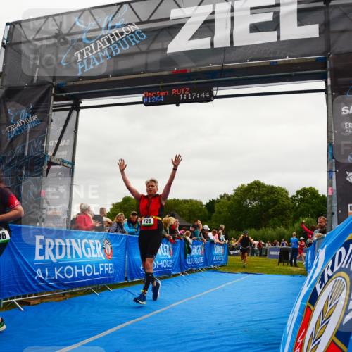 30.08.2026 - Elbe Triathlon Hamburg LAZAROV Photography http://msf.ph/oto/10083771 30.08.2026 11:37:56 Ziel 696, 726, 759, 1298, 1374 meine-sportfotos.de