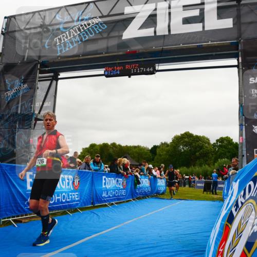 30.08.2026 - Elbe Triathlon Hamburg LAZAROV Photography http://msf.ph/oto/10083785 30.08.2026 11:37:57 Ziel 696, 726, 759, 1298, 1374 meine-sportfotos.de