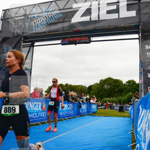 30.08.2026 - Elbe Triathlon Hamburg LAZAROV Photography http://msf.ph/oto/10083843 30.08.2026 11:38:21 Ziel 889, 1335, 1422 meine-sportfotos.de
