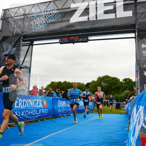 30.08.2026 - Elbe Triathlon Hamburg LAZAROV Photography http://msf.ph/oto/10083890 30.08.2026 11:38:39 Ziel 867, 1226, 1253, 1271, 1300, 1354, 1444 meine-sportfotos.de