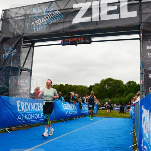 30.08.2026 - Elbe Triathlon Hamburg LAZAROV Photography http://msf.ph/oto/10083963 30.08.2026 11:39:01 Ziel 936, 1158, 1346, 1456 meine-sportfotos.de
