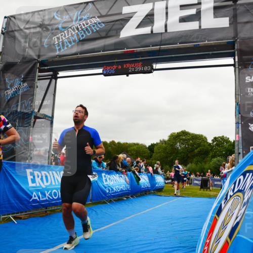 30.08.2026 - Elbe Triathlon Hamburg LAZAROV Photography http://msf.ph/oto/10084020 30.08.2026 11:39:12 Ziel 709, 877, 1064, 1169, 1214, 1256, 1319, 1456 meine-sportfotos.de
